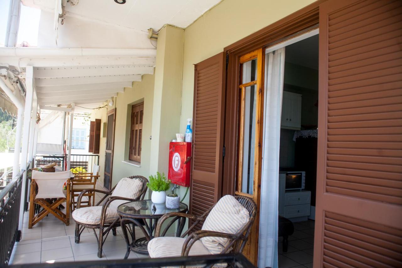 Summer Holidays Никиана Экстерьер фото